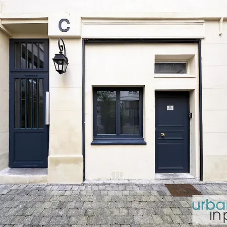 Apartment Urban Flat 05 - Spacious 1 Bedroom Parisian Flat