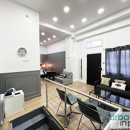 Urban Flat 05 - Spacious 1 Bedroom Parisian Flat Apartment