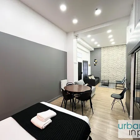 Urban Flat 05 - Spacious 1 Bedroom Parisian Flat Apartment Paris